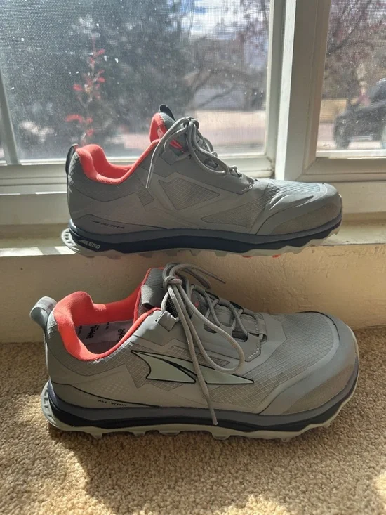 Altra Light Gray Trail Sneakers with Coral Interior - Picture 4 of 7
